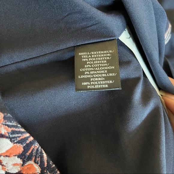 Ann Taylor Jacquard Navy and Pink Blazer Size 2 - Picture 14 of 14